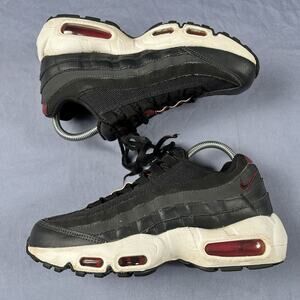 Nike Air Max 95 Anthracite Team Red Youth Size 6 Y Basketball Shoes CJ3906-015